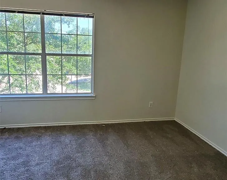 13043 Peppergate Ln — Photo 22