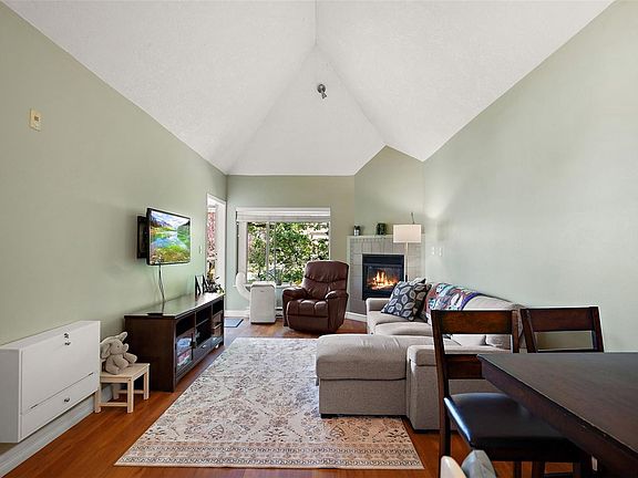 4th image of 3400 Quadra St #306