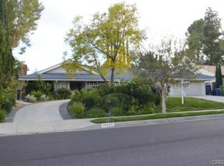20436 Wells Dr, Woodland Hills, CA 91364