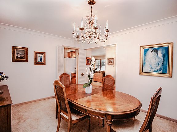 5th image of 6006 N Ozanam Ave