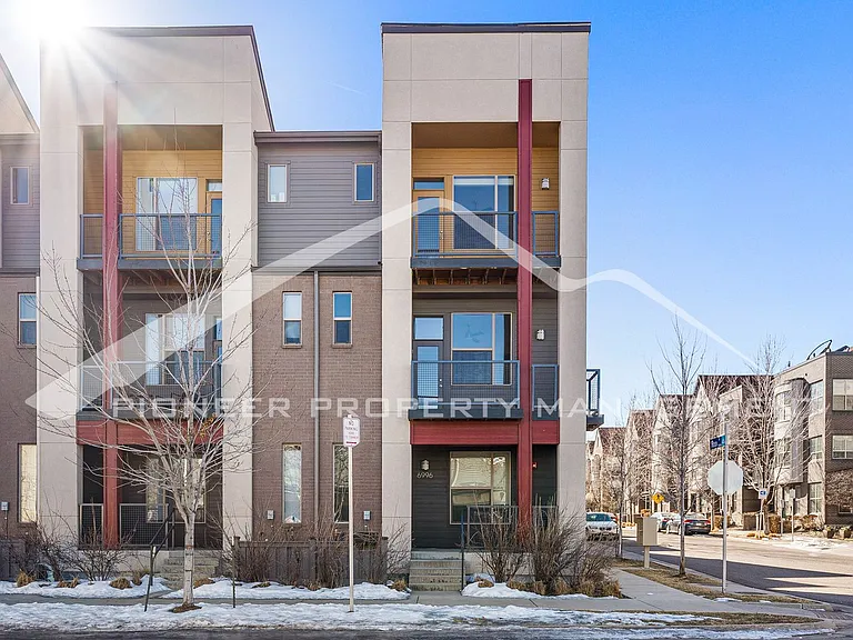6996 W Alaska Dr — Photo 2