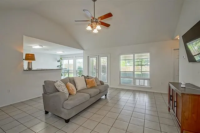 330 Penn Mill Lakes Blvd — Photo 6
