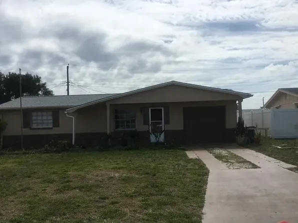 4050 Chesswood Dr, Holiday, FL 34691