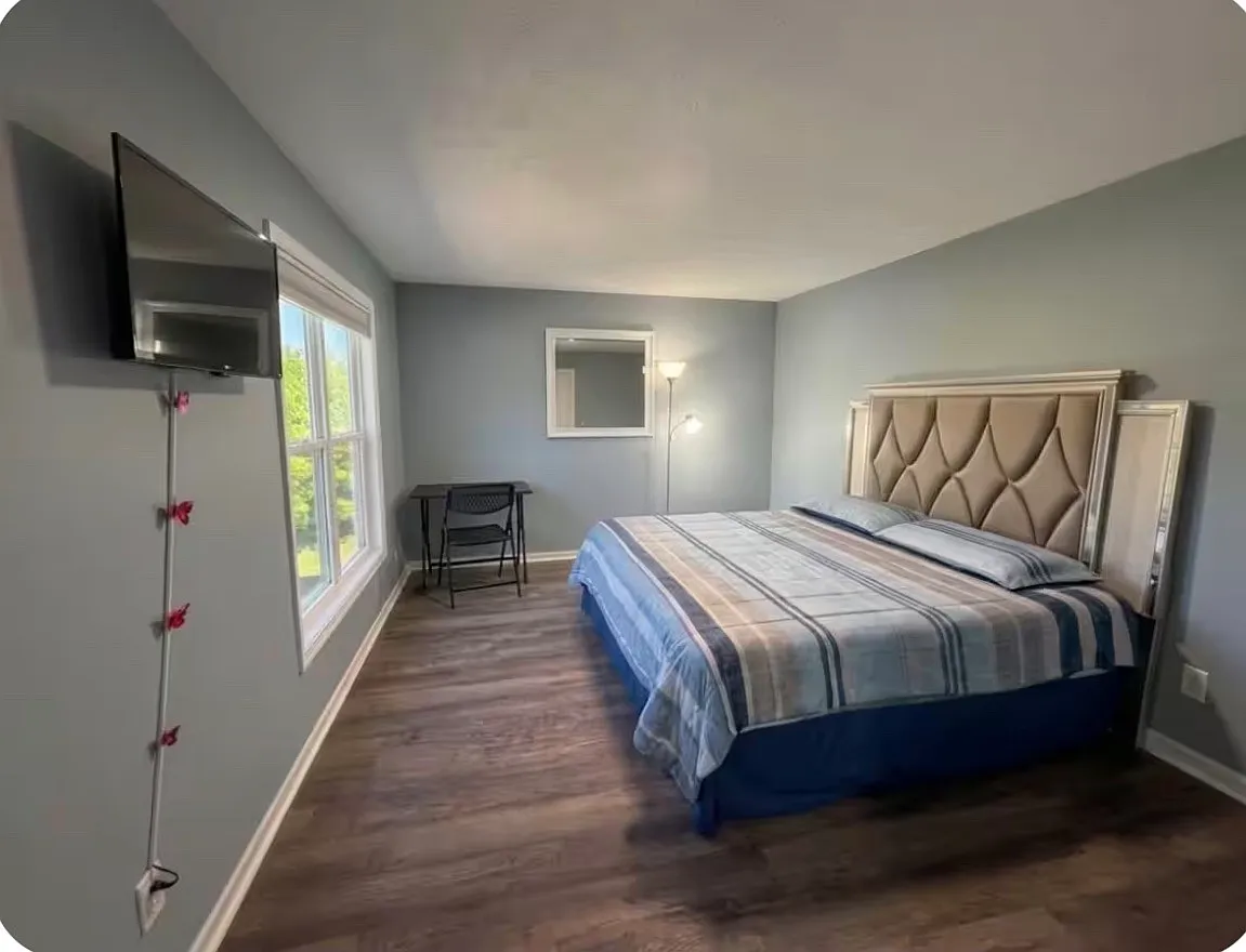 6413 Coachmans Way — Photo 1
