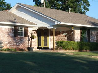 2634 Edgewood Dr, Edmond, OK 73013