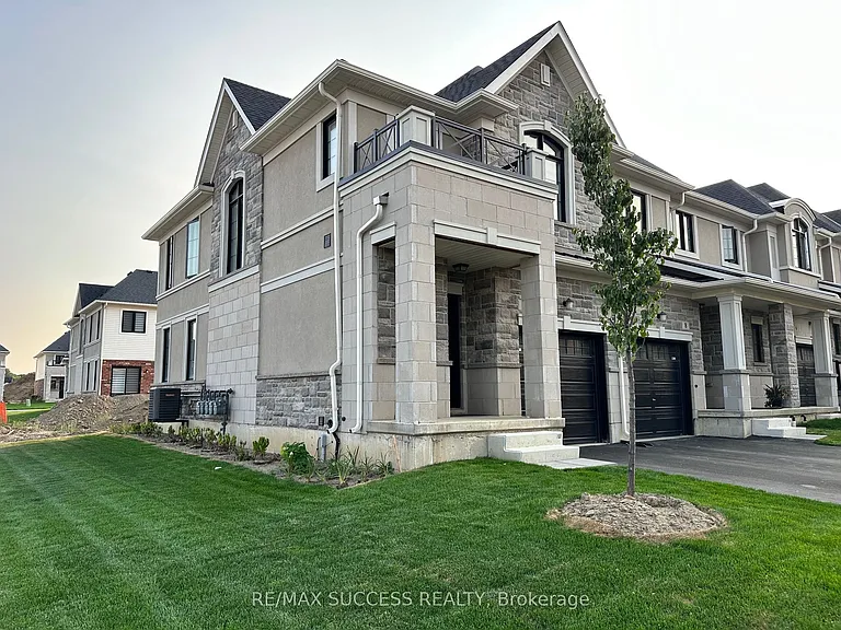 30 Mia Dr #7 — Photo 5