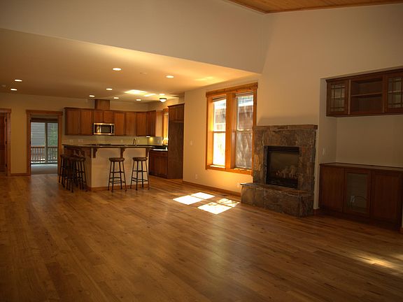 5th image of 10573 Sara Bear Ln