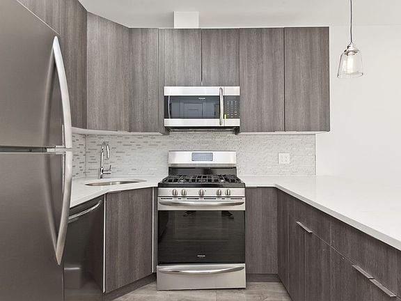 4th image of 2535 18th St APT 2A