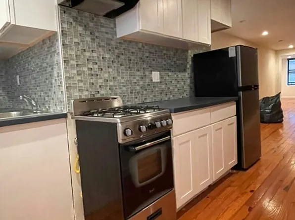 15 Stanton Street image 1 of 9