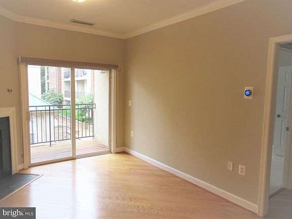 5th image of 2330 14th St N APT 306
