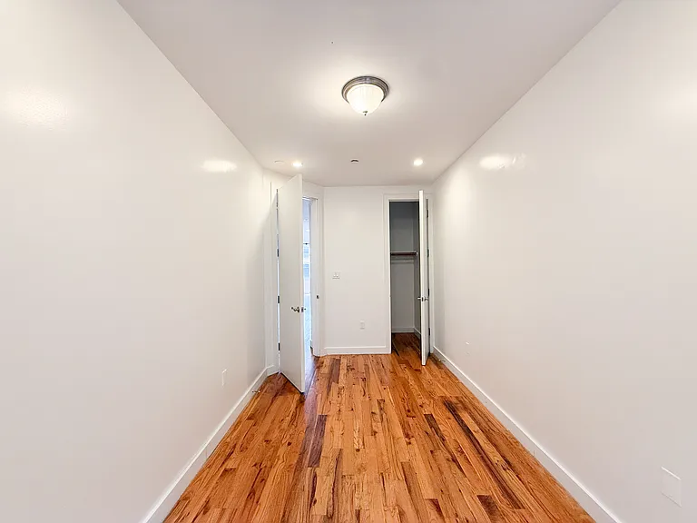 596 Quincy St #3 — Photo 8
