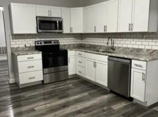 7 Winthrop St APT 3, Worcester, MA 01604