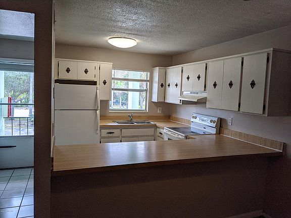 2nd image of 416 Ocean Ave APT 6