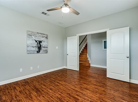 5th image of 1916 Del Mar Ct