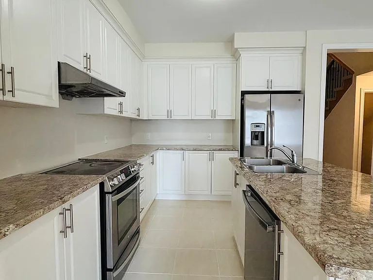 16 Talence Dr — Photo 9