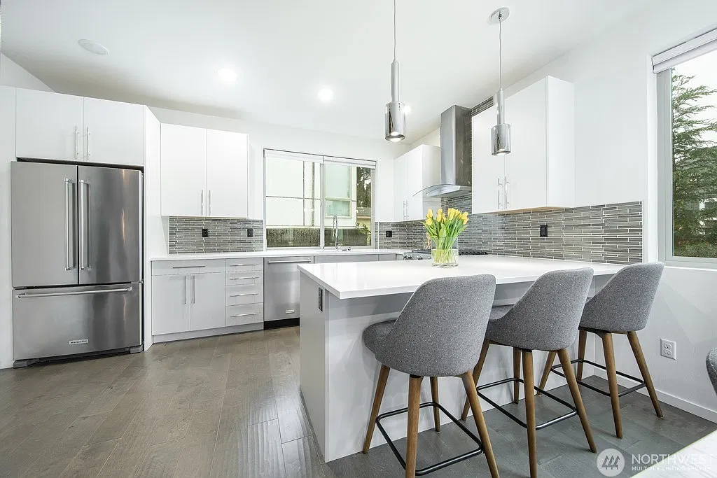 3 bed, 1530 sqft, $4,500 — Photo 3