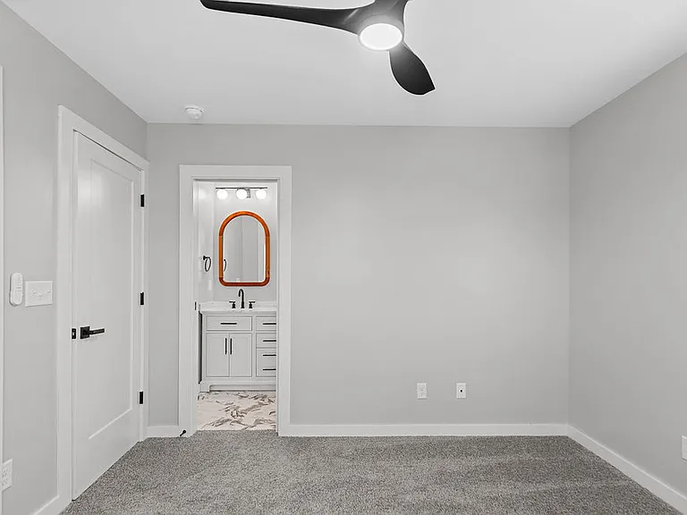 809 Carson Dr — Photo 12
