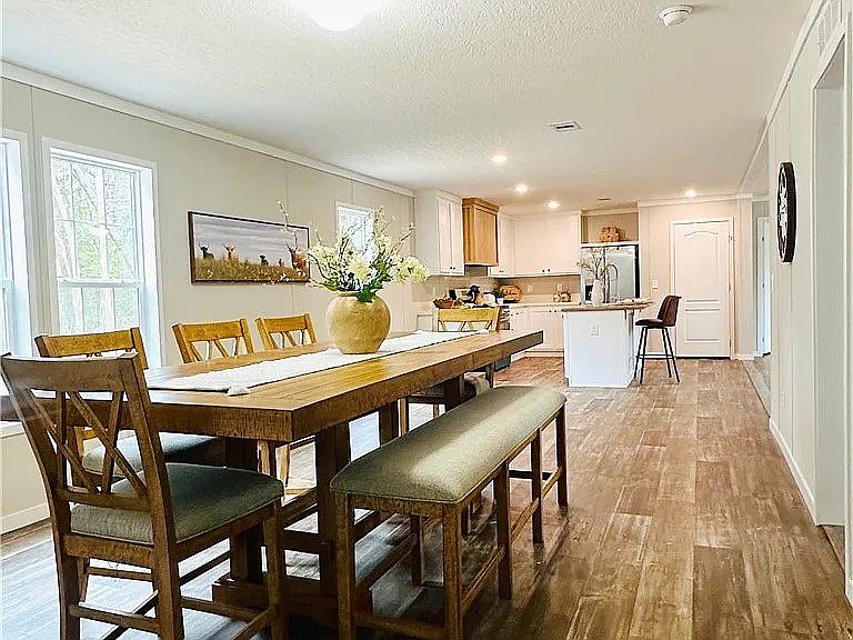 1st image of 689 Auction Rd