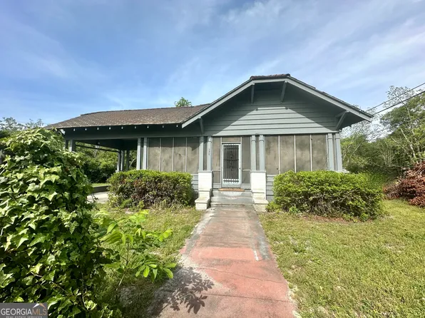 2409 Dorothy St, Waycross, GA 31501
