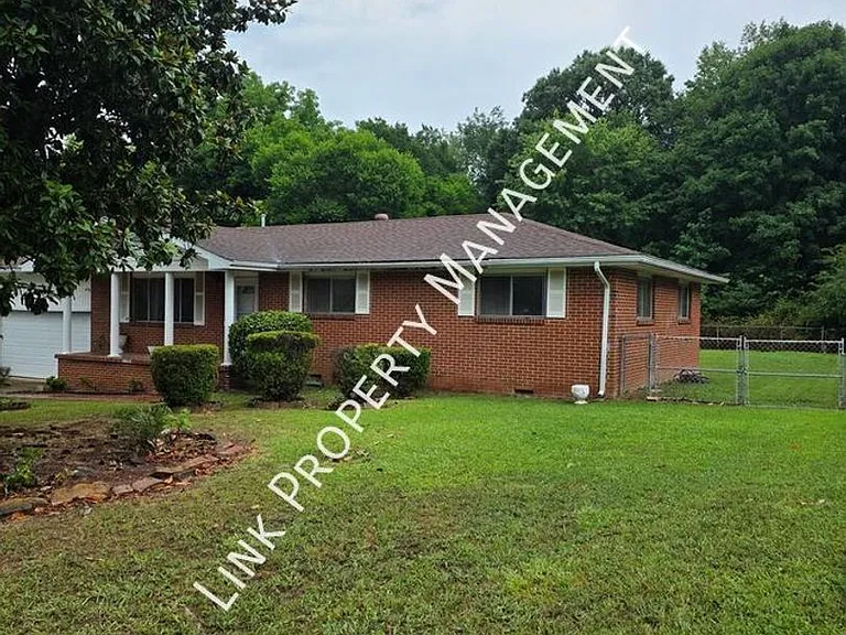 5407 Winniespan Rd — Photo 1
