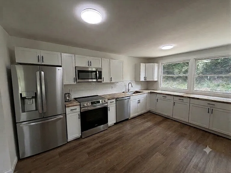 4412 Plymouth Rd #A — Photo 6