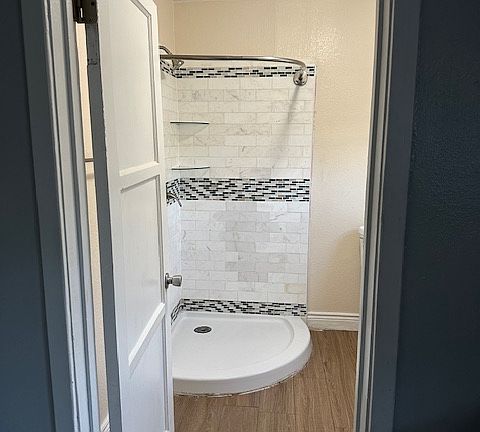 Bathroom. Marble tile