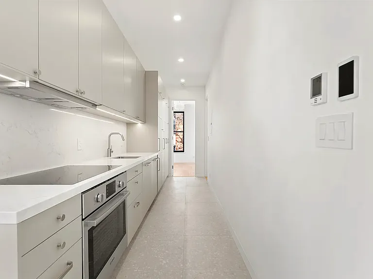 360 Degraw St #1A — Photo 14