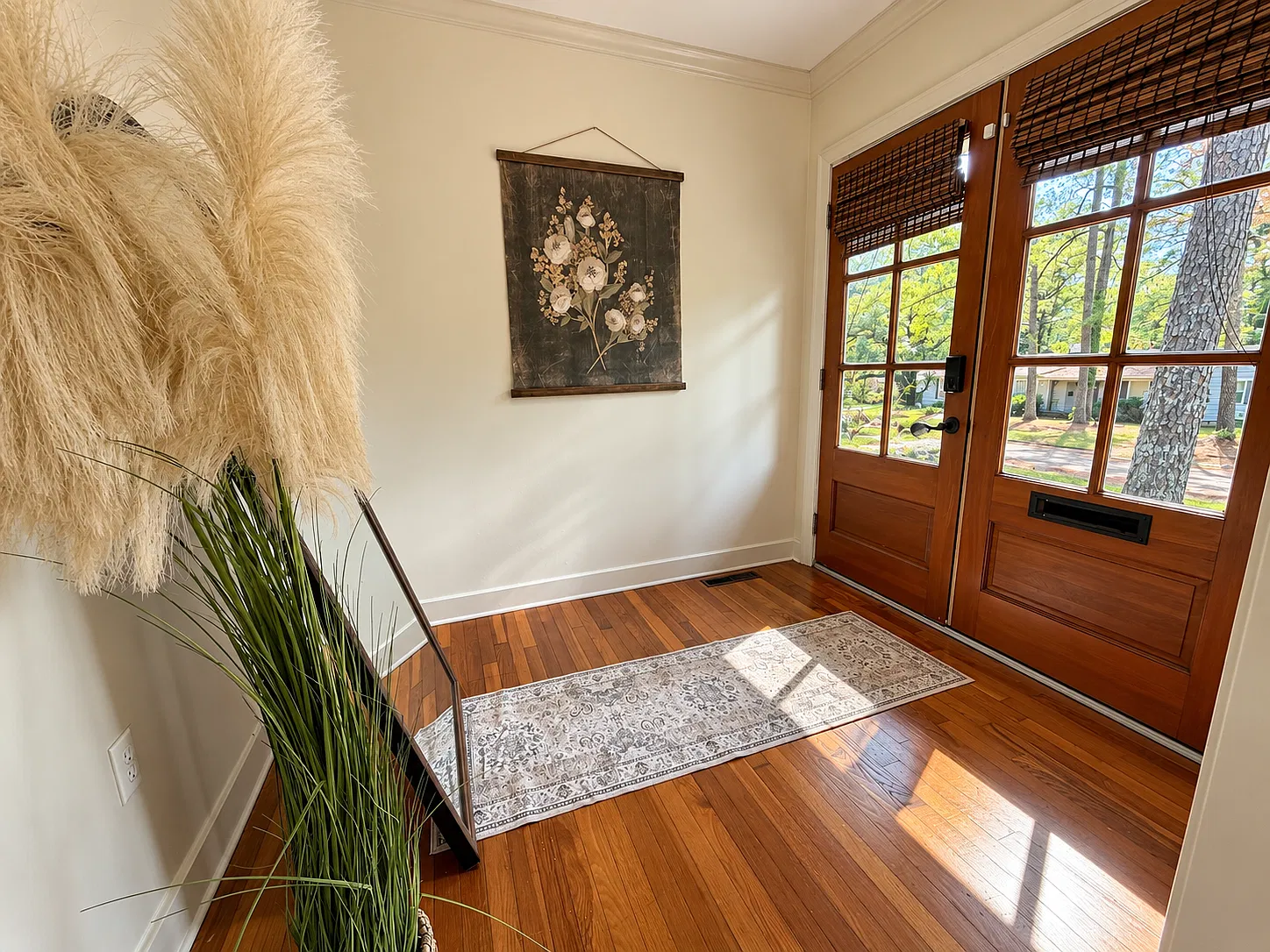 3 bed, 2.5 bath, 1904 sqft, $6,000 — Photo 3