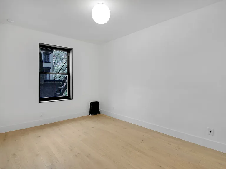 145 Henry St #4V — Photo 5