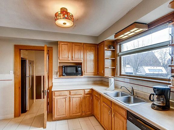 4th image of 3535 N Josephine St