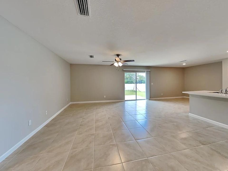 1st image of 6864 Claremont Dr #24-3007