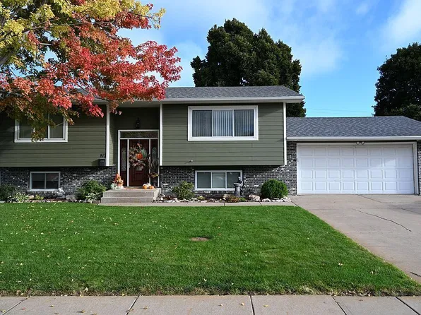 813 W Reid Ave, North Platte, NE 69101
