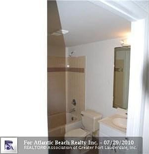 4th image of 11612 NW 24th Ct #11612