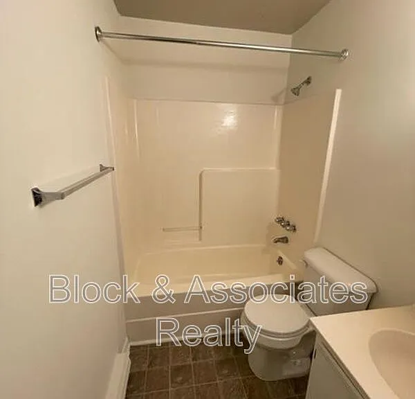118 Reece Ct #C — Photo 5