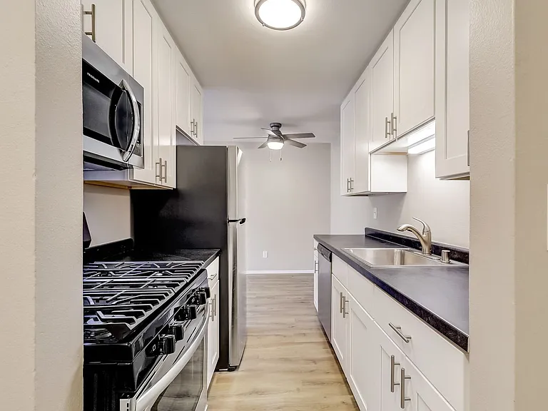 6230 W Main St — Photo 7