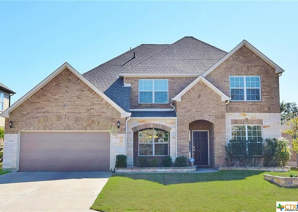 1st image of 814 Old World Dr