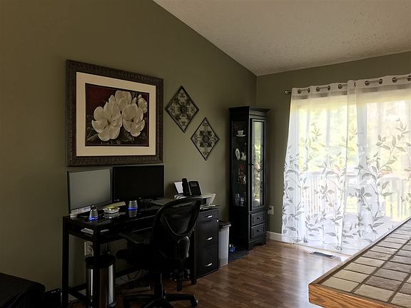 3rd image of 3738 Sugarberry Dr