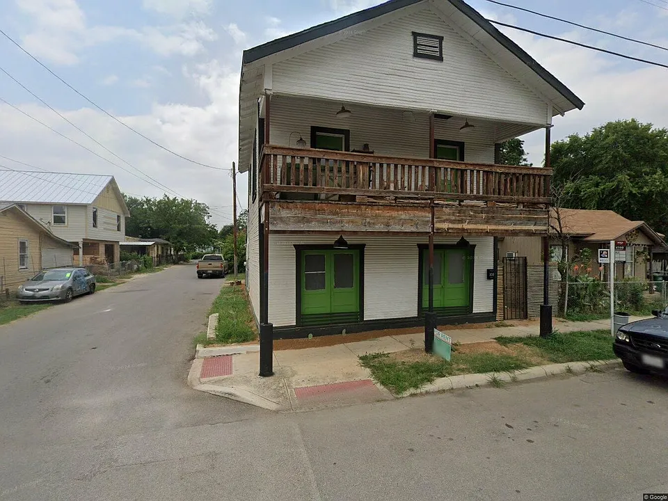 333 Frio City Rd #1