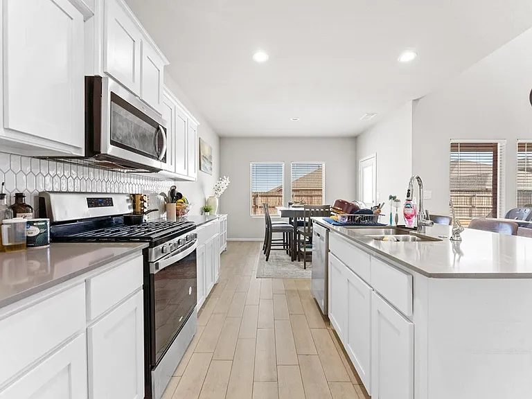 7118 Adenium Rd — Photo 10
