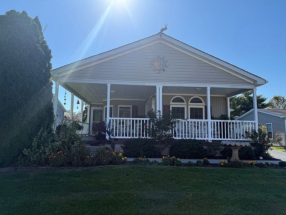 1st image of 23 Fort Lee Dr