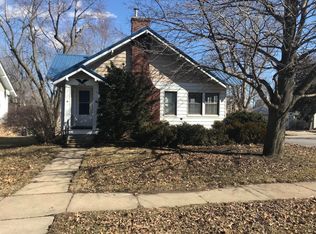 202 N 9th St, Oskaloosa, IA 52577