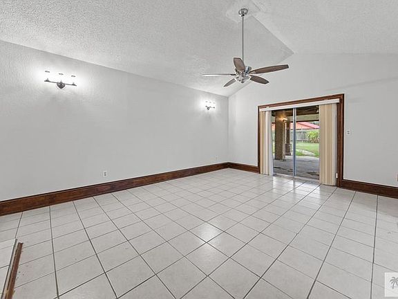 2nd image of 665 W Kimball Ave