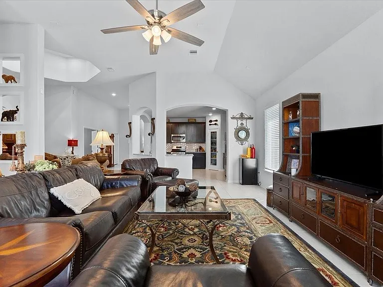 4907 Autumn Hills Trl — Photo 5