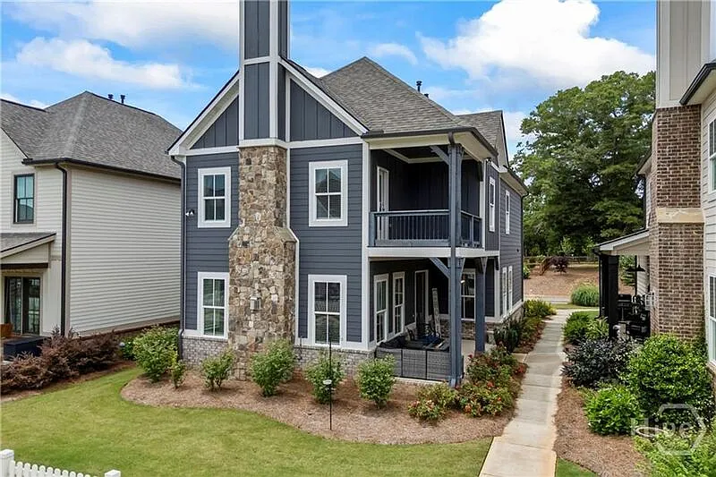4 bed, 3.5 bath, 2948 sqft, $3,300 — Photo 1