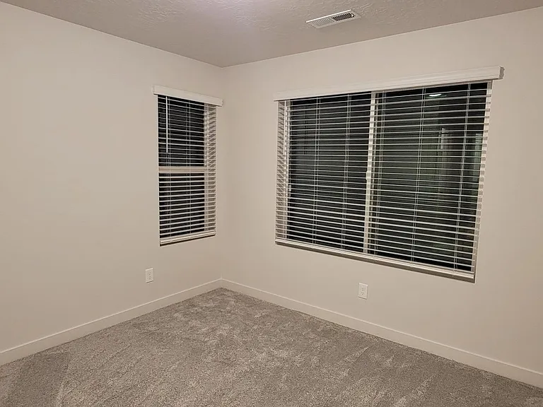 2109 N Chianti St — Photo 12