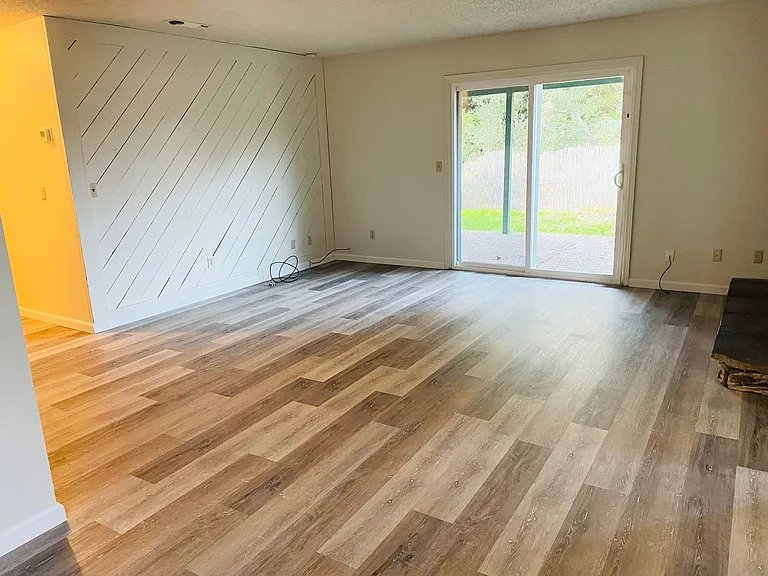 8237 Sunrise Blvd — Photo 6