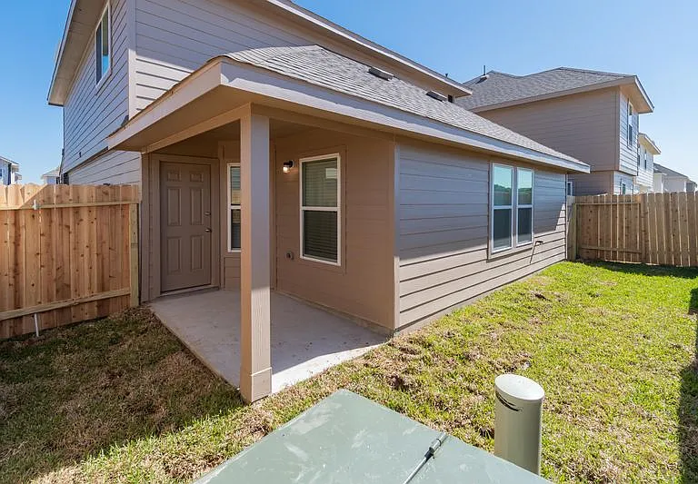 18543 Paddys Creek Trl — Photo 5