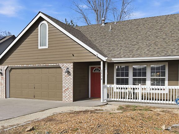 2nd image of 2934 NE Wells Acres Rd