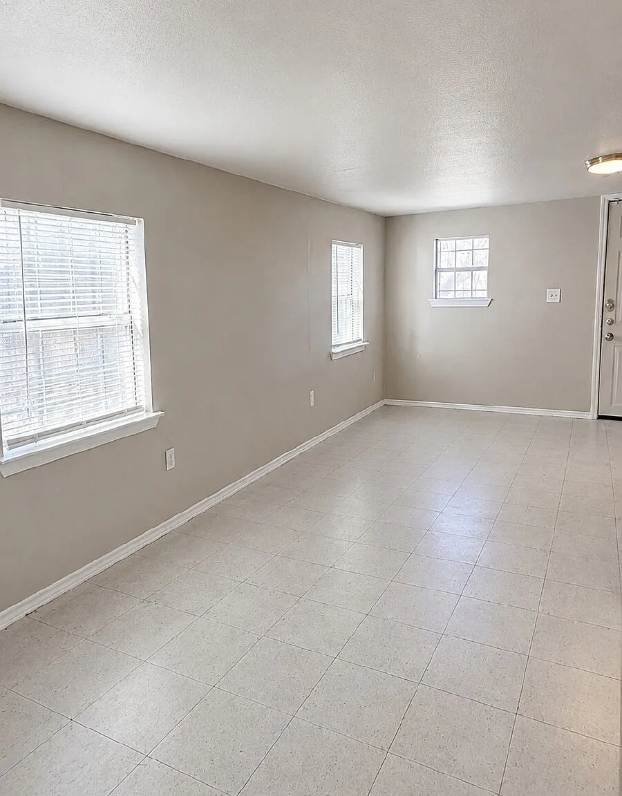 1 bed, 1.0 bath, 620 sqft, $675 — Photo 4