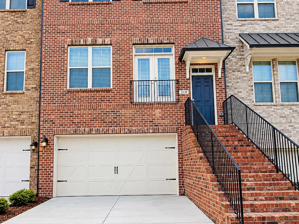218 Julington St